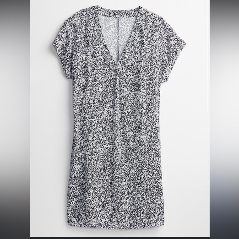 Gap navy and white v neck shirt dress